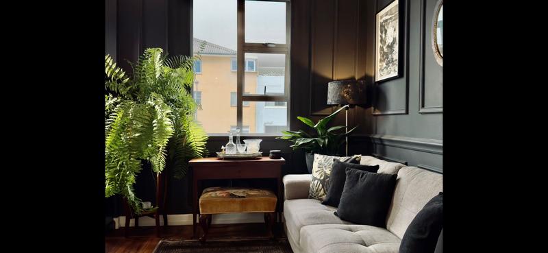 1 Bedroom Property for Sale in Sea Point Western Cape